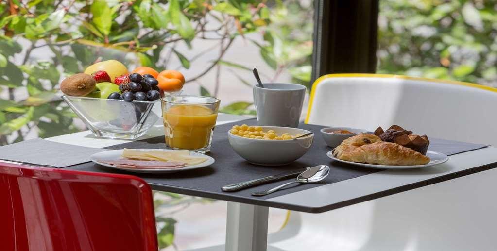 Kyriad Ouest Hotel